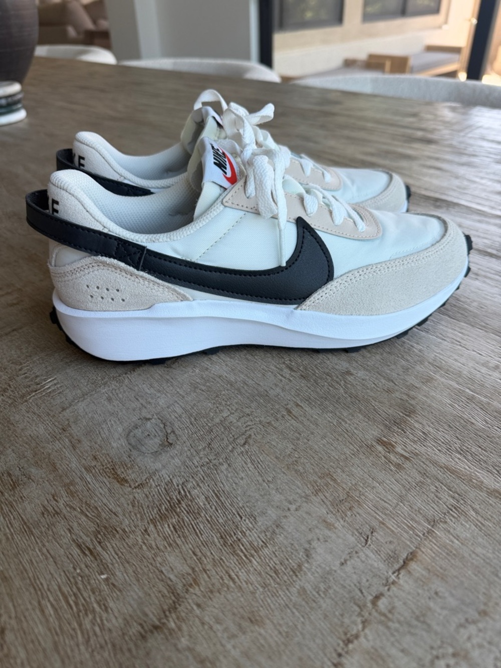 Nike White & Beige Low-Top Mesh Sneakers